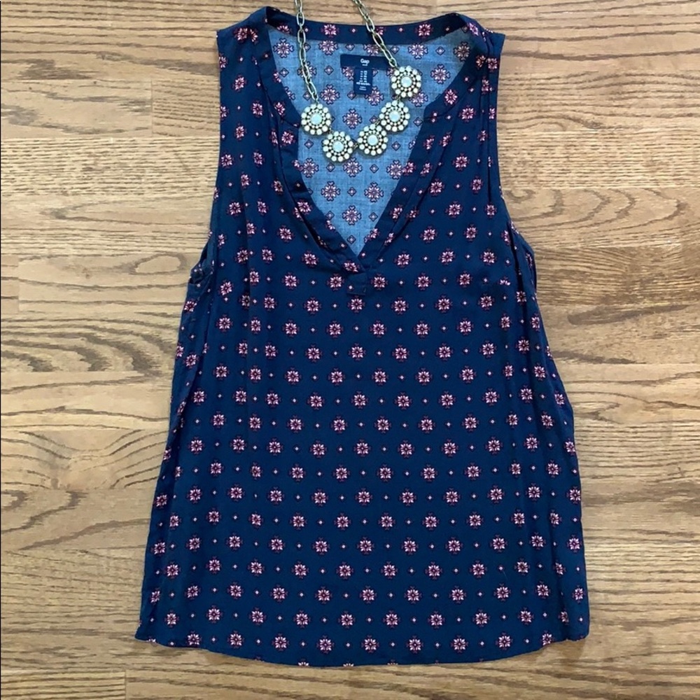 Gap navy tank top